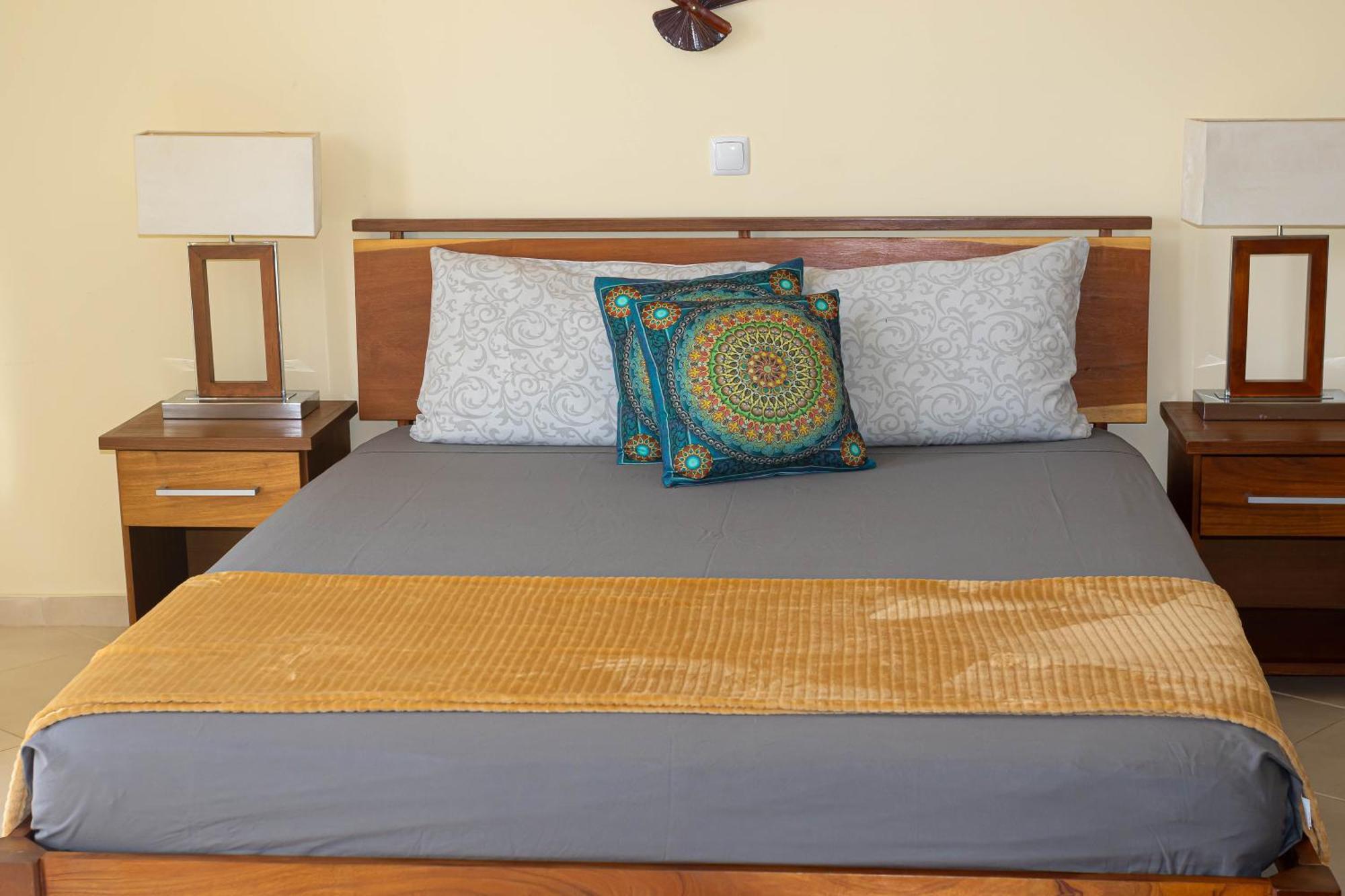 Beauty Plaza Apartaments Santa Maria Bagian luar foto