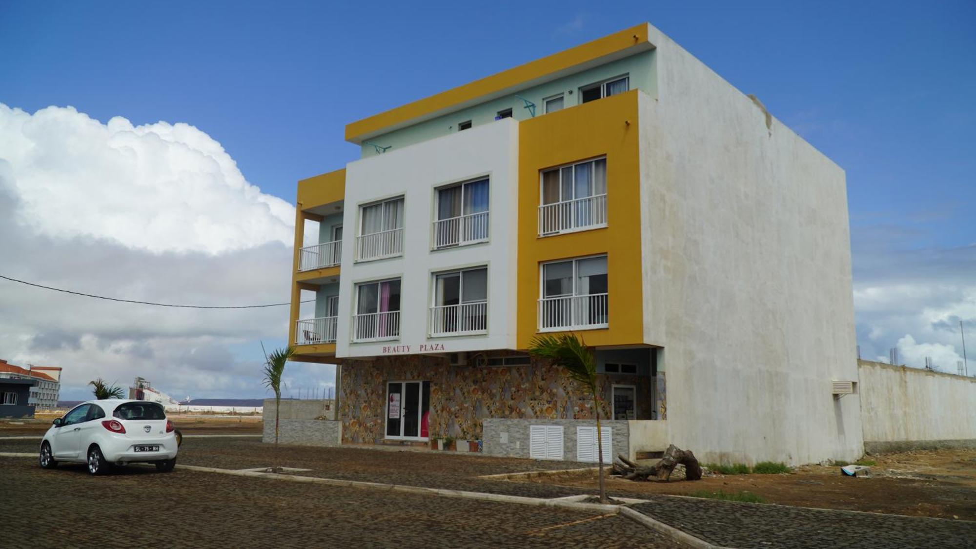 Beauty Plaza Apartaments Santa Maria Bagian luar foto