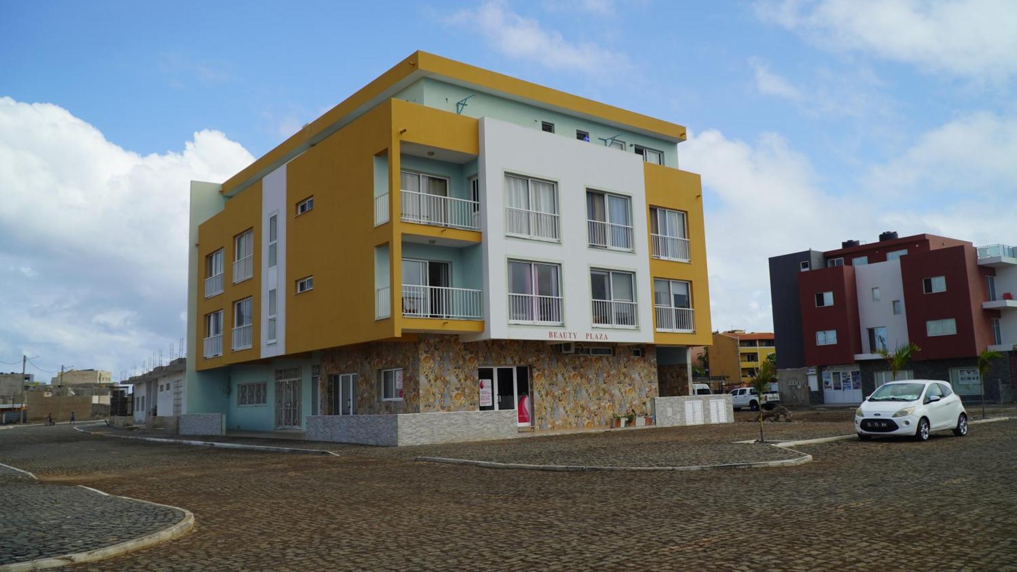 Beauty Plaza Apartaments Santa Maria Bagian luar foto